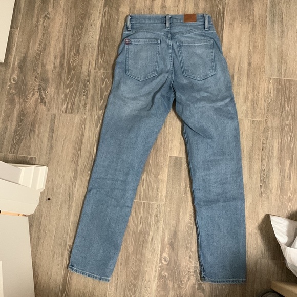 BDG girlfriend high rise cropped jeans - Picture 3 of 3